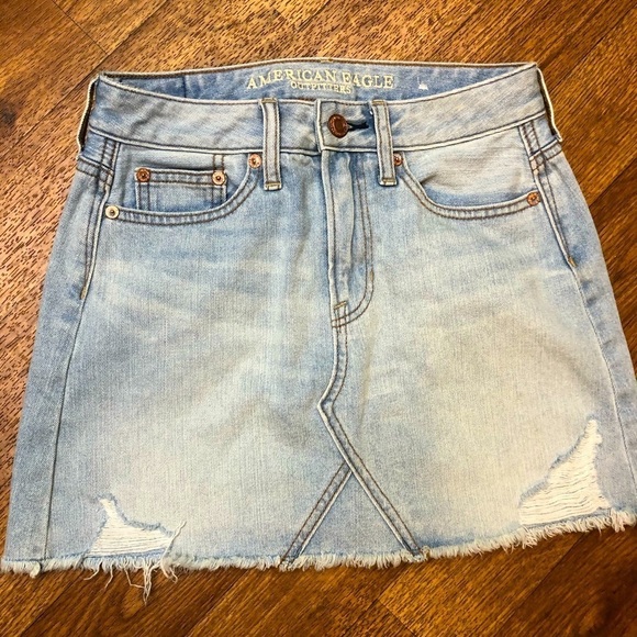 American Eagle Denim Mini Skirt - Picture 6 of 8